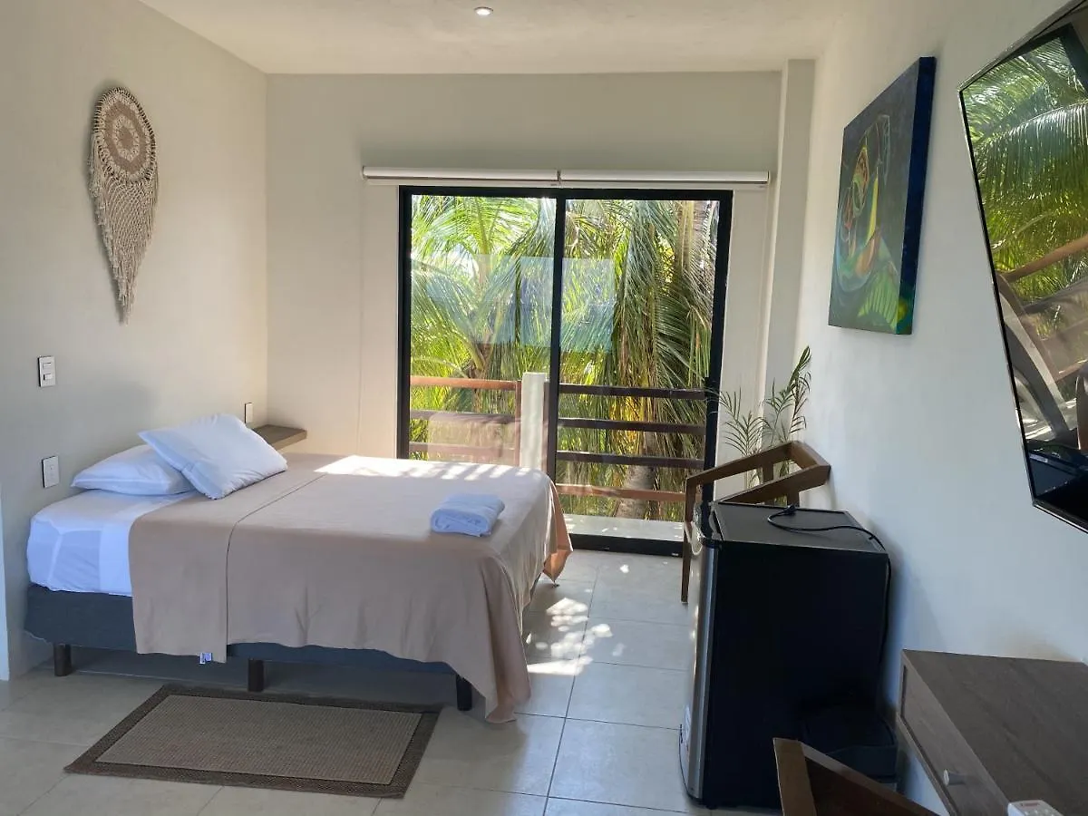 Cuxos Hotel Beachfront Isla Mujeres